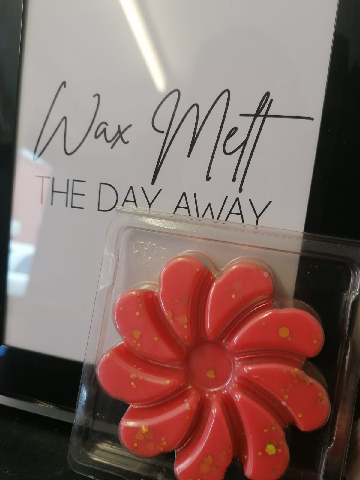 Wax Melt Swirl Clamshells - Baccarat Rouge