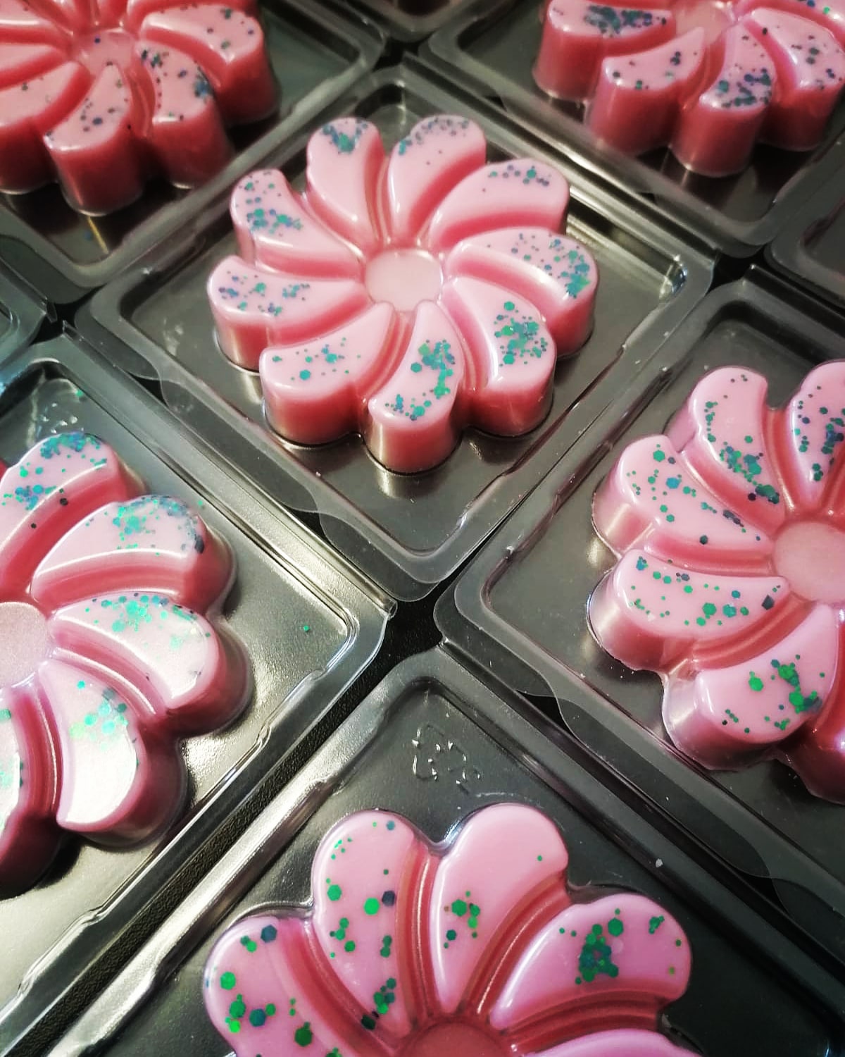 Wax Melt Swirl Clamshells - Apple Blossom & Peony