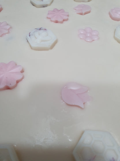 Wax Melt Brittle - Sheer Lily & White Rose