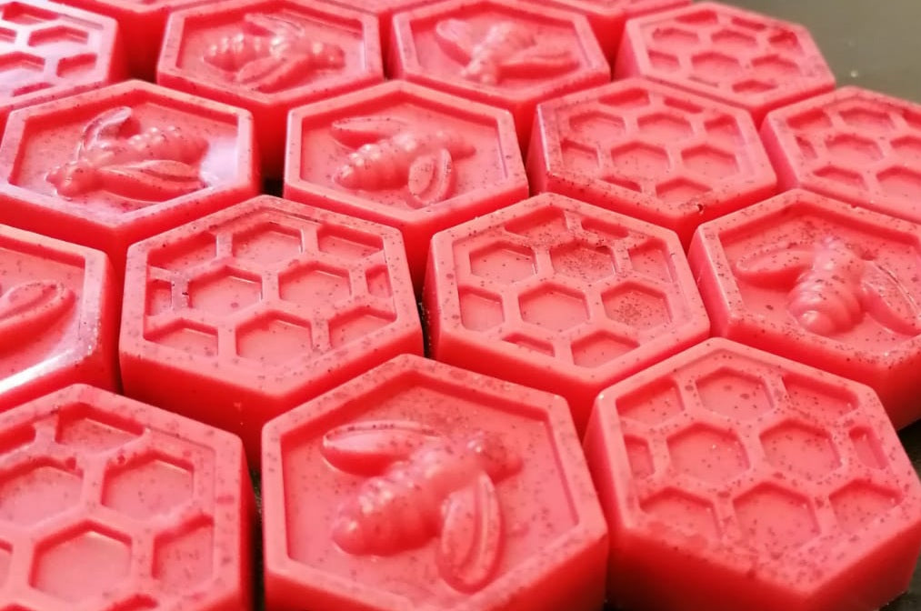 Wax Melt Shapes - Raspberry Delight Bees